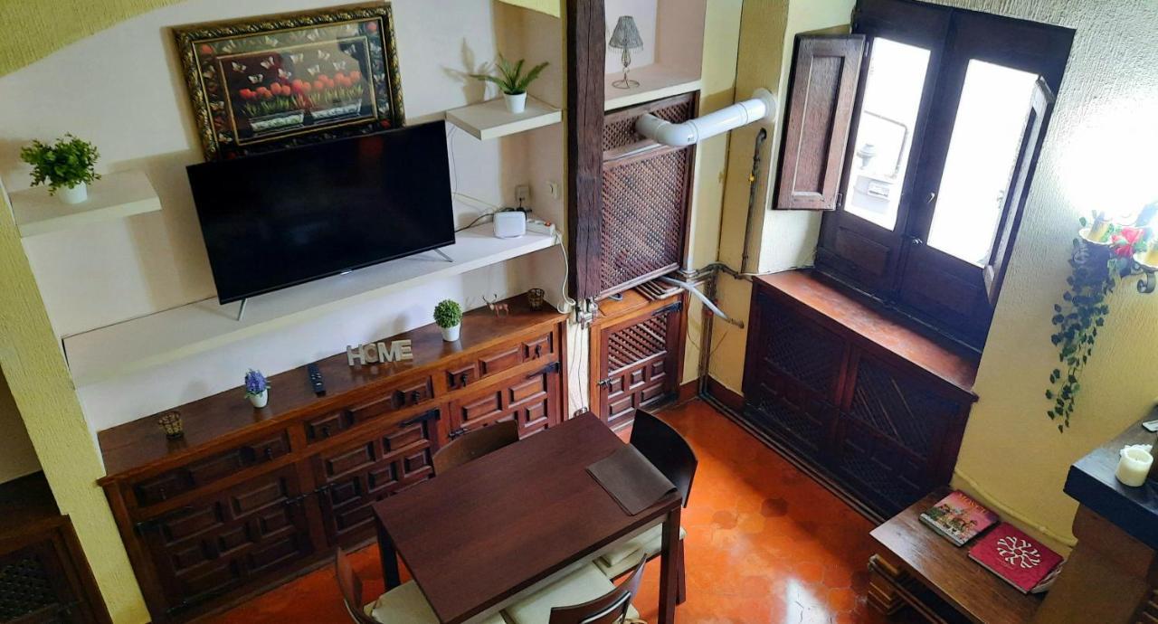 Apartamento Medieval En El Camino De Santiago Estella Bagian luar foto